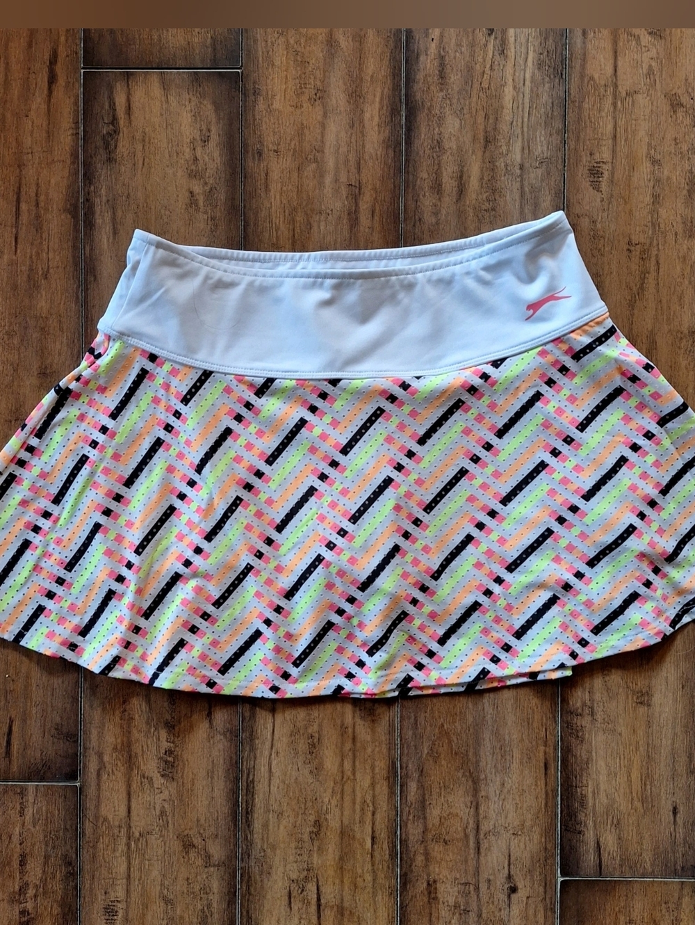 Slazenger Ladies sz S Tennis Golf Pickleball skort stretch pull on Colorful